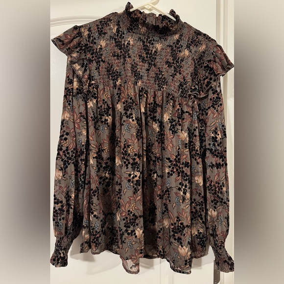 Knox Rose Tops - Knox Rose Multicolor Smocked blouse